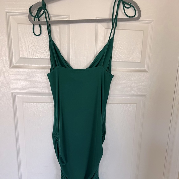 PRINCESS POLLY GREEN ADJUSTABLE SLIP DRESS - Picture 2 of 5